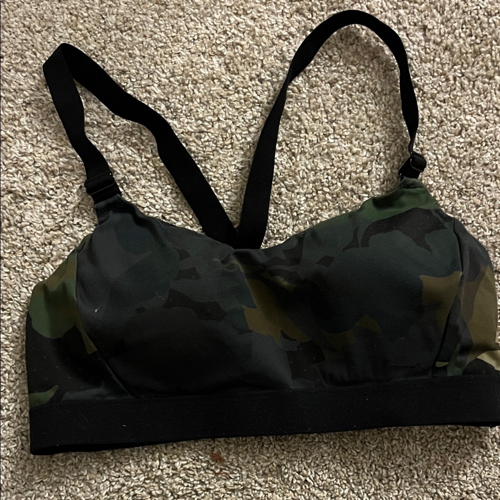 Old Navy Camo Wireless Sports Bra - Black & Olive Green